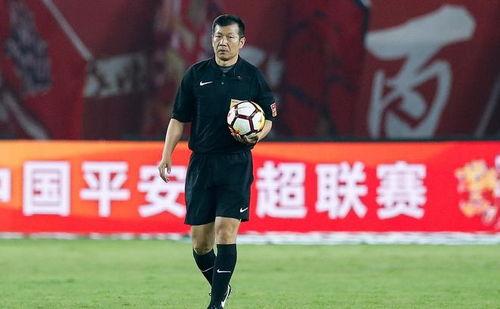 中超裁判训斥原声视频〖国际级裁判金京元被打,这起事件有多恶劣 〗