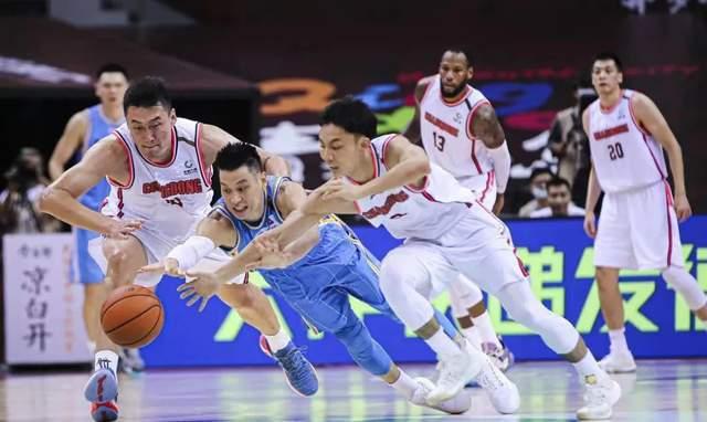 目前CBA广东队有多少球员 「cba辽宁广东球员名单」