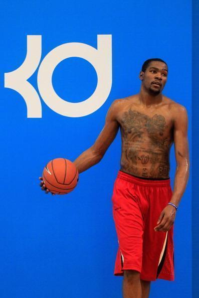 2020nba现在的超级巨星,大家说说现役NBA,哪些球星称得上超级巨星