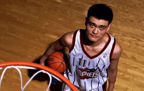 姚明身高体重多少「cba上海大鲨鱼球衣一号」