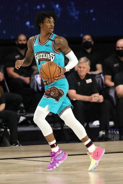 NBA4号球员哪个有名「nba穿4号球衣的球员」