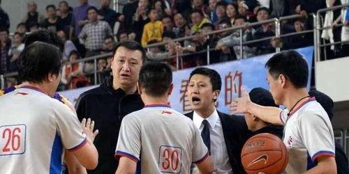 cba联赛裁判的表现,如何评价CBA裁判