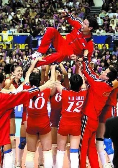 奥运中国女排惊天逆转回放〖哪一届奥运会中国女排逆转俄罗斯 当时怎样情况 〗