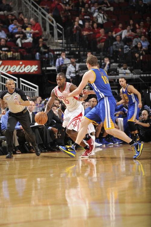 火箭队休斯敦篮球队〖nba火箭队名单成员〗