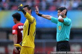 中超裁判抢戏合集〖缘何 北京XX 响彻中超赛场 〗
