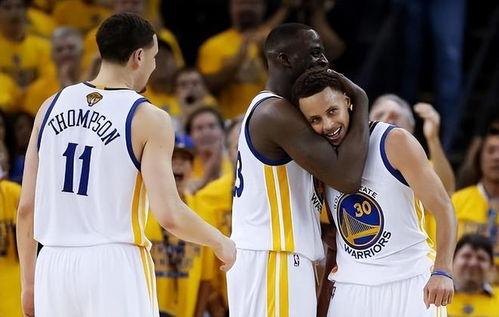 勇士队太多超级球星,四年三冠、两连MVP!你认为库里是勇士队史最成功的球员吗?