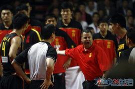 中国男篮cba裁判名单,裁判转型成为浙江男篮总经理,怒骂裁判的方俊年薪有多少?