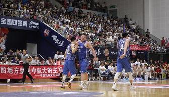 cba选秀大会黑人,中国男篮守卫黑人混血球员,女友身材有多好?