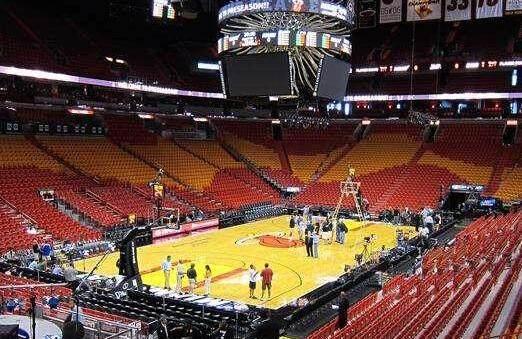 NBA哪些球队的主场球馆称为豪华球馆呢 (适合火箭队的建成)