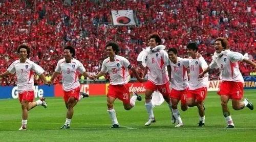 02年世界杯32强各队焦点球星。「02年曼联阵容图文」