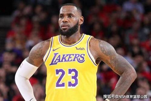 詹姆斯生涯前十年排名次数,nba历史排名前十