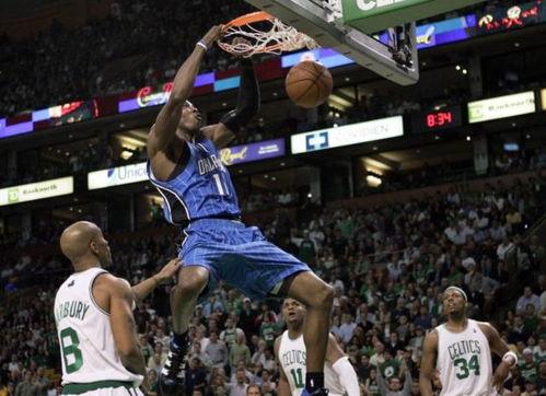 nba历史上最精彩的扣篮是谁的扣篮 「勇士队扣篮中毒事件」