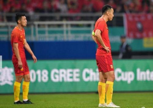 郜林以前在国足的球衣号码是几,国足15号球衣是谁