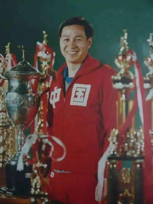 女排主教练何时上任的,中国女排历届主教练