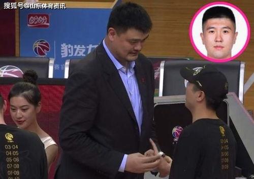 今年cba总冠军手表价值〖广东夺冠,姚明亲自颁发泰格手表,这块手表值多少吗 〗