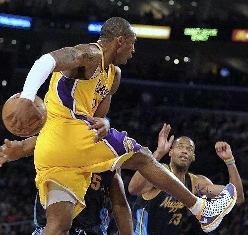 2010—2011赛季nba球员年薪排行(2008年湖人队球员薪水)