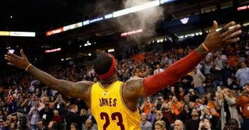 詹姆斯生涯50扣篮集锦,詹姆斯隔扣乐福,NBA历史上最经典的扣篮之一