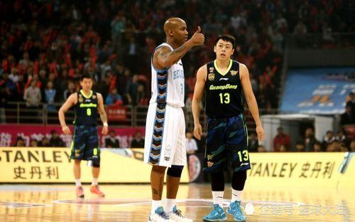 cba各支球队教练称赞广东宏远,广东退役了几个球衣