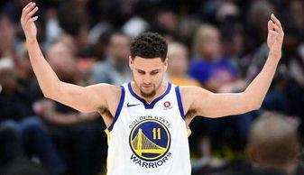 NBA球星喝水多夸张 「勇士队定制水壶」