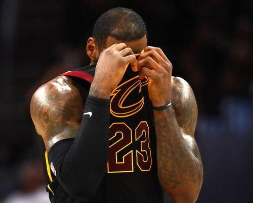 詹姆斯输球无缘季后赛,03年NBA骑士队的战绩?