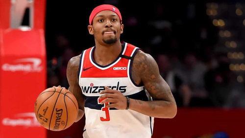 布拉德利进入湖人了吗*消息,NBA球员布拉德利·比尔是哪支球队的队员?
