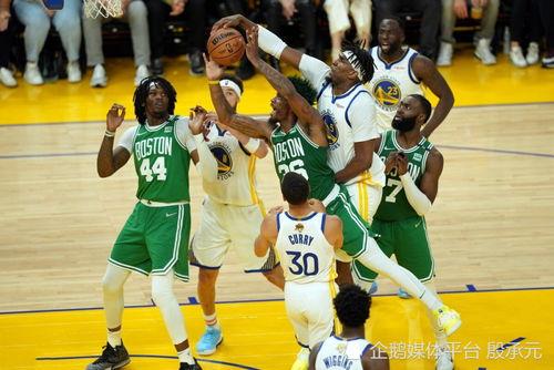 詹姆斯生涯场均正负值多少〖媒体预测的NBA本赛季*阵容是怎样的 〗