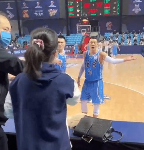 cba最差的女球员〖如果选出CBA最臭名昭著的 四大恶人 ,都有谁会入选呢 〗