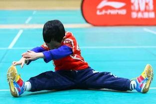 教孩子羽毛球步伐好吗,7岁左右的女孩适合学习羽毛球吗?