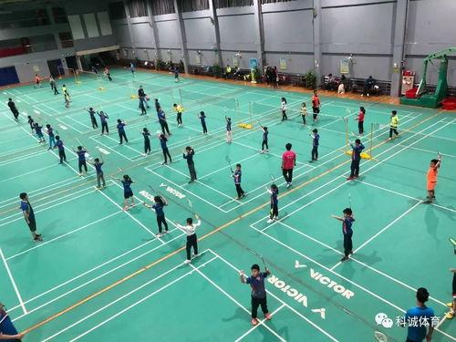 羽毛球暑假班时间〖暑假安排多久的时间让小孩学习羽毛球比较好呢 〗