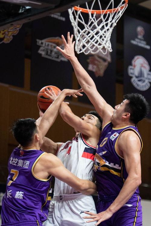 cba广州队现任教练〖广州队新任主教练是谁〗