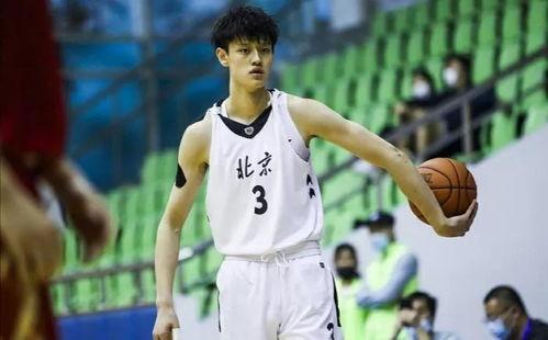 曾繁博cba首秀时间,曾凡博为什么说回到CBA后会加盟北京首钢?