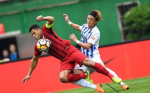中超裁判范进举旗〖范强干嘛叫 越位哥  〗