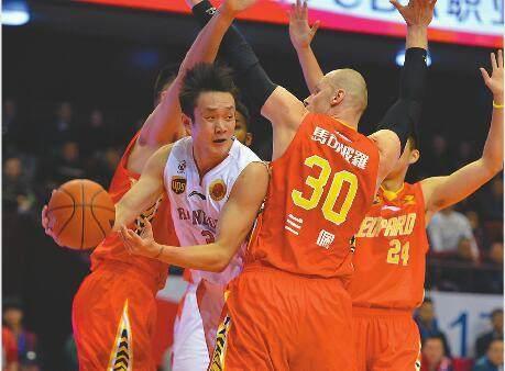 cba得分榜前20名球员〖cba历史得分榜〗