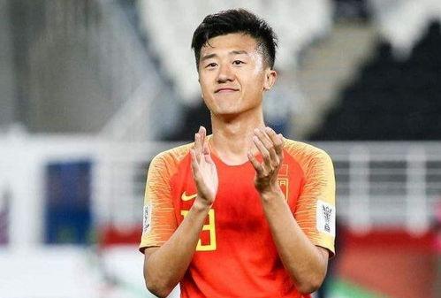 亚洲杯中国男足输球集锦：摔得漂亮，笑中带泪的“教科书”表演