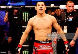 UFC中国选手李景亮打篮球，居然有这神操作？！