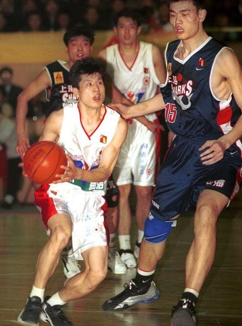 cba队史抢断王名单,CBA历史上,前五的控卫分别是谁?