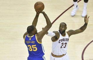 NBA应该是如何翻译 「谁会留在勇士队呢英语翻译」