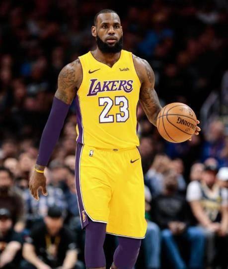 詹姆斯的*次数,詹姆斯拿过几次NBA的总*?