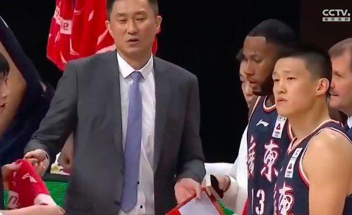 少壮派精英教练杜锋 一个平凡人的不平凡梦 历经磨难终成大器 (帮助广东宏远夺得CBA总冠军)