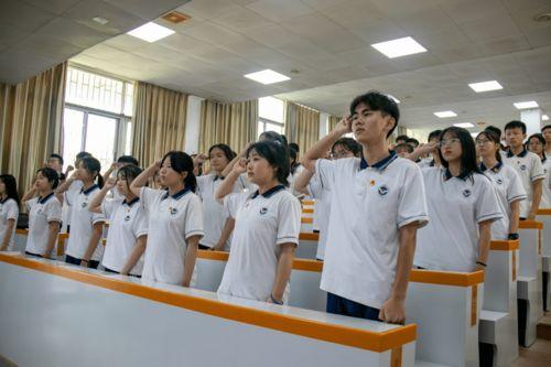 日本最强高中篮球后卫是谁？揭秘那个神操作少年！