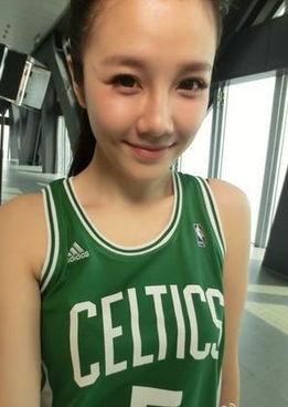 nba球衣怎么拍照的好看〖nba哪个球队球衣好看〗