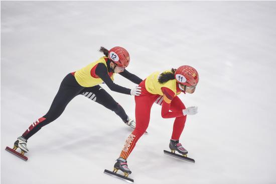 女子短道速滑决赛放的是什么歌(短道速滑接力冠军的歌)