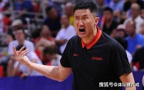 杜峰送国家队球衣〖宏远球衣退役球员名单〗