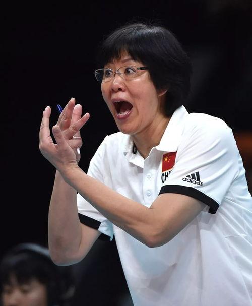 亚运会中国女排主教练揭秘：谁才是场上的“灵魂指挥官”？