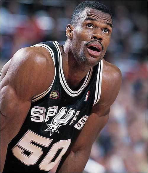 nba新赛季赞助继承,罗贝里后继有人,爱撒盐的厨子继承衣钵,南大王萨布里新赛季出道