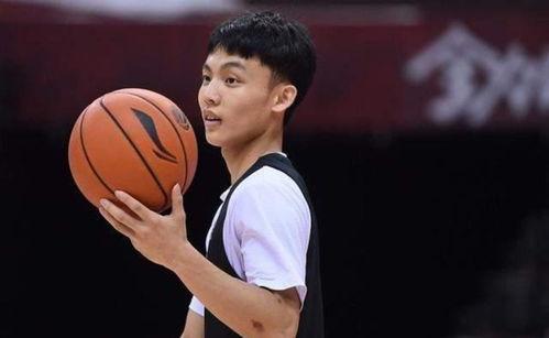 cba广东队球员徐杰身高多少,现广东篮球队2号叫什么名字身高多少?