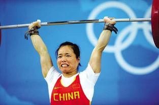 举重这个项目有什么意义 (单手举重的运动员图片)