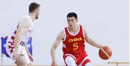 中国篮球最伟大的后卫是谁？盘点那些带球像打游戏的大神们