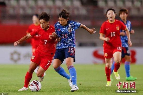 媒体看中国女足夺冠中国女足夺冠,国民的关注度为何这么高 