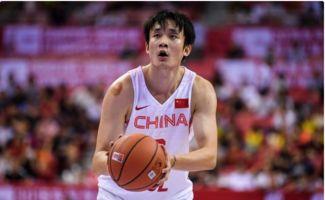 山东男篮外援周琦简历照片大揭秘！这位大高个到底有多厉害？